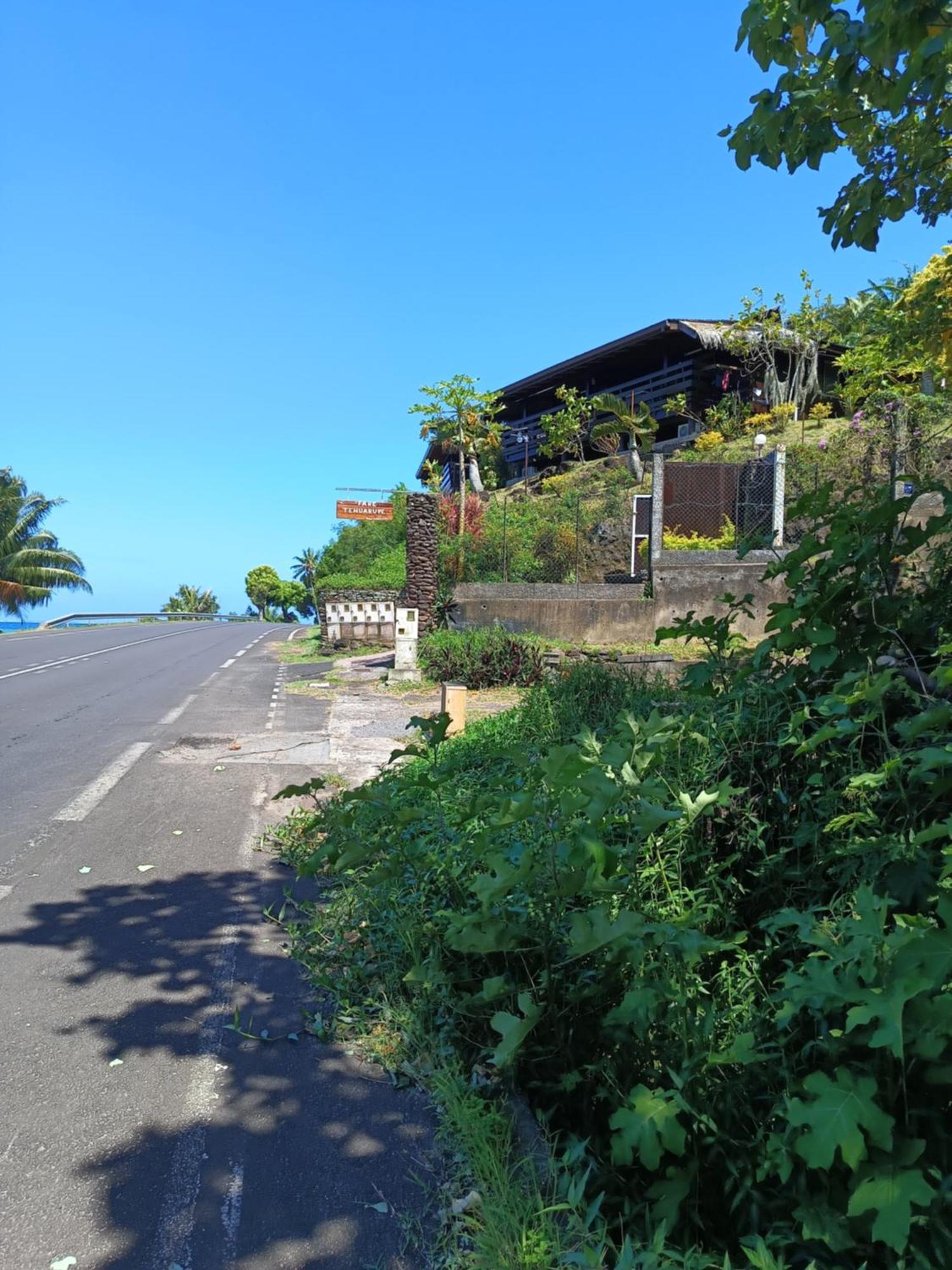 Tehuarupe Surf Studios Haapiti ภายนอก รูปภาพ